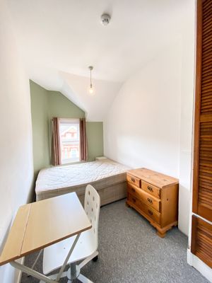 Photo 17- click for photo gallery